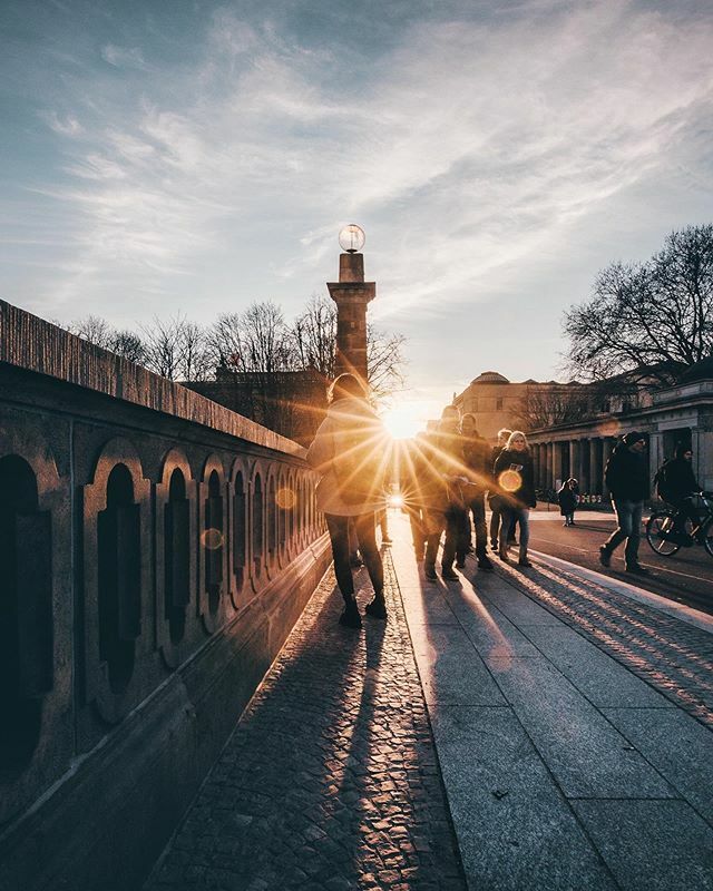Sunshine City .... #canondeutschland #berlin#berlino#sunshinestate # ift.tt/3cn5yPp