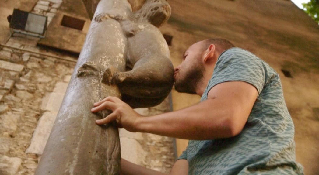 3CatInfo tweet media