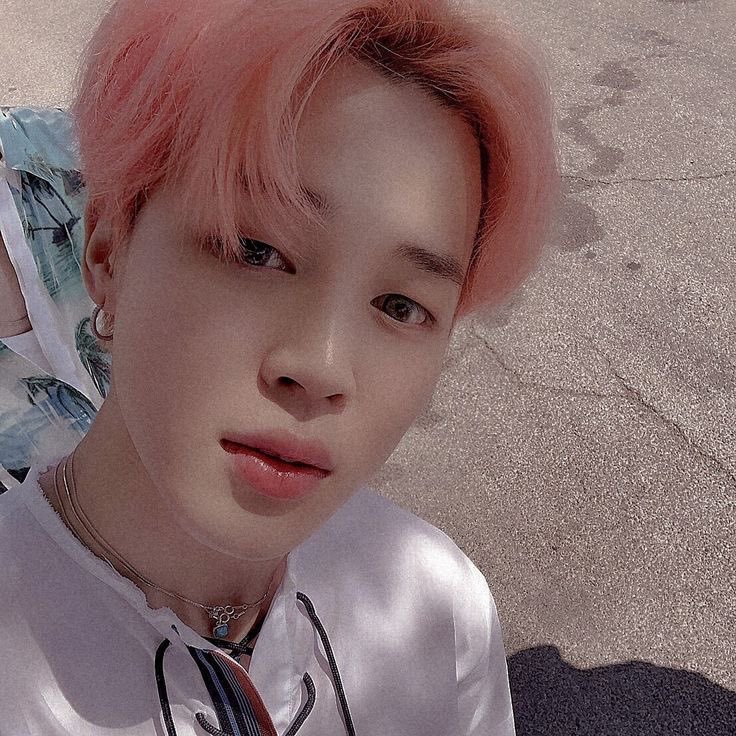 iughtear's tweet photo. My little flower — kookmin au¡! 

Tras un accidente donde casi pierde la vida, Jungkook tiene que quedarse en casa y guardar reposo absoluto, aunque no quiera.

Jimin es un chico con muchas deudas por pagar que acepta trabajar para el señor Jeon. Total, ¿qué tan malo podría ser? https://t.co/FZdIGWTQYj