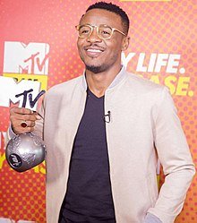 seven__kiba's tweet photo. Ili ufanikiwe Kuitwa Msanii Mkubwa Duniani Unatakiwa uwe umefanikiwa Kuchukua hii TUZO ya @mtvema ,
Bila hivyo Utabaki kua bikra siku Zote Kwenye Mziki, Utaki Kunya Boga😜
#SevenKiba #KingKiba 
#SevenMosha #Alikiba
#OmmyDimpoz https://t.co/ysq3ATQ1Kh