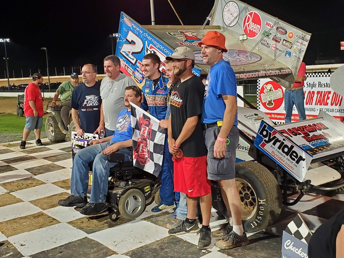 RedRobinRacing's tweet image. Just 1⃣ week away from seeing @CompleteChaos2 make his season debut at @PortRoyalSpdway #BottomlessFun🏁🏁