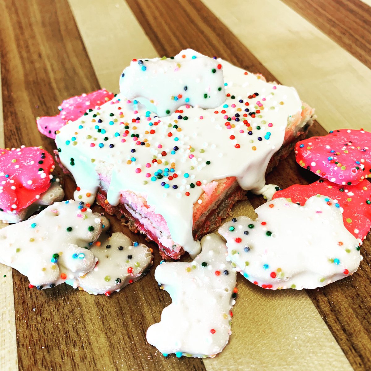 RudeBoyCookies's tweet photo. One more day in February means one more day to get a Bazaar Bar. Today is the last day until their gone.......
#bazaarbar #goinggoinggone #leapyear
#rudeboycookies #ska #albuquerque #nm #newmexico #nmtrue #abq #dessert
#cookies https://t.co/l2r973UD1w