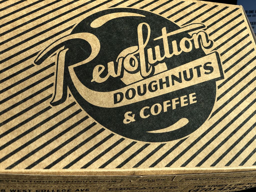 cookingeffect's tweet photo. The “revolution” will not be televised...it will be consumed! ✊🏾🍩😉😋 #revolution #donuts #revoluntiondonuts #DecaturEats #404eats #AtlantaEats #saturdays #weekendwarrior #foodie #foodiegram #nomnom #yummy #foodiesofinstagram #foodiesofatlanta #atlantadonuts https://t.co/oNSNpxiXh3