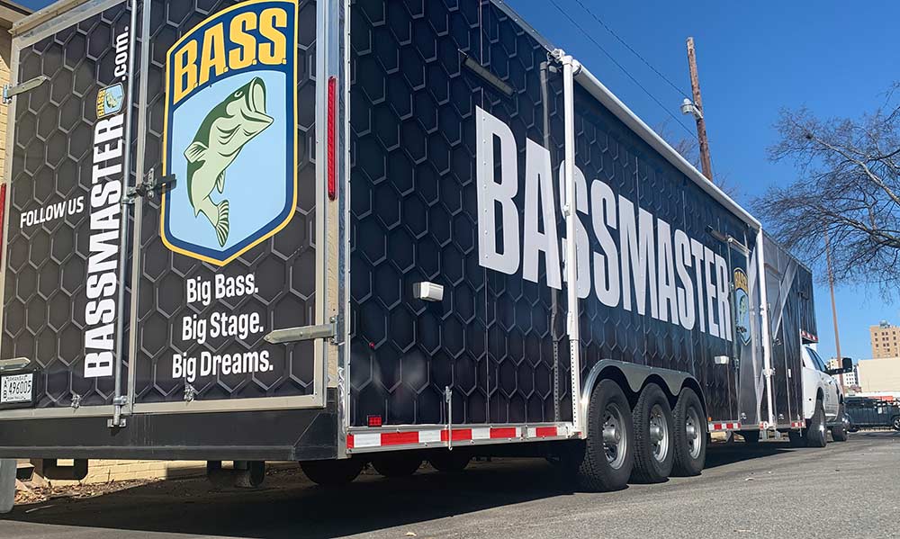 JM wrappped trailer rolling toward Birmingham. 50th Bassmaster Classic, here we come. <a href="/bassmaster/">Bassmaster</a> <a href="/bassgifs/">Classmaster Bassic</a>