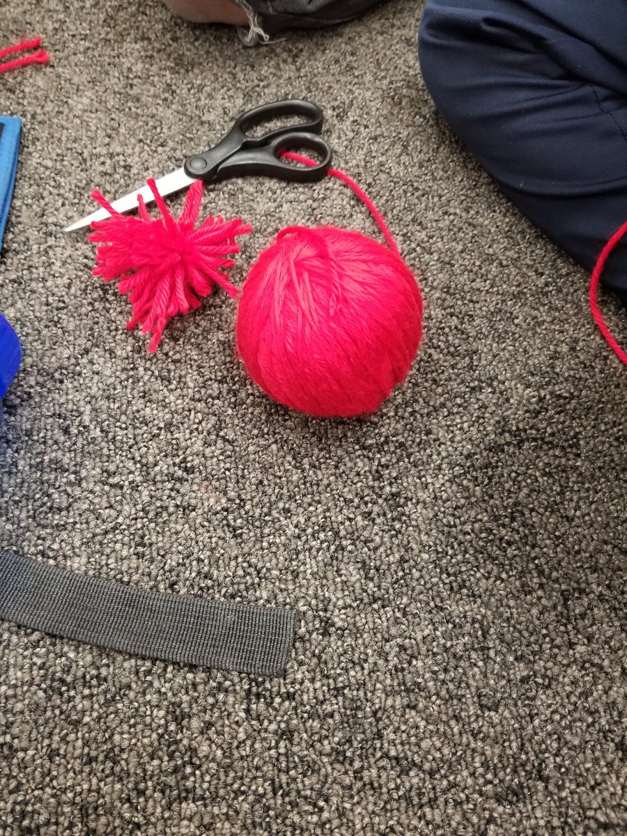 misscaro_a's tweet photo. In the Zones room I taught a student  how to make a pompom by hand ! In the Rise room I assissted students with telling time on Prodigy. @LEADUWindsor @CityFalcons https://t.co/GYdqrjVNRs