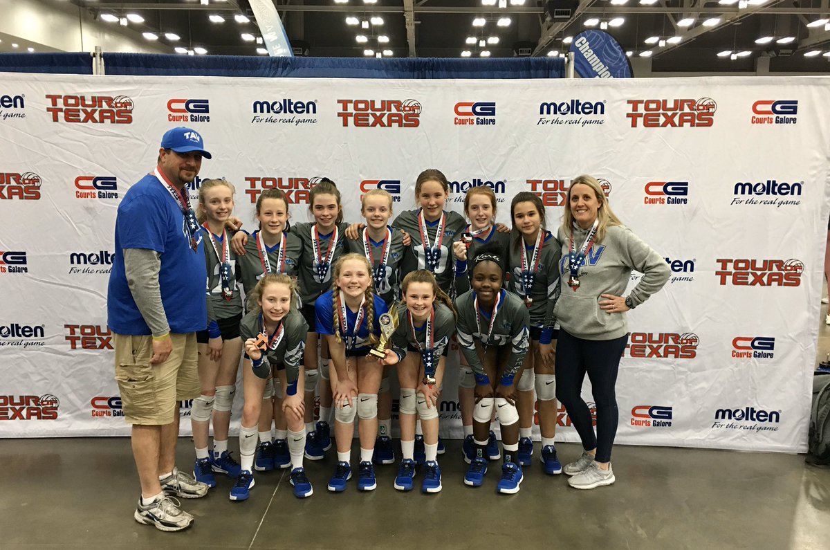 TAVHouston's tweet photo. #12Black finishes 🥉 at Tour of Texas Finals 🏆🏐 #GoTAVHou #NextLevel https://t.co/hH1RJDIrAL