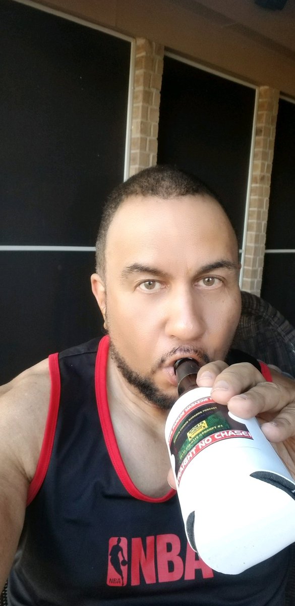 marksword's tweet photo. It's one of those #nola #NewOrleans #crawfish 🦀 Boil can't ever take the #7thward outta ya boy. #staug #purpleknights #straymond https://t.co/iXhYzDAbnr