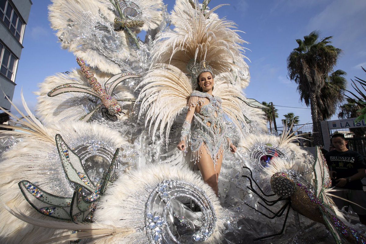 LasCanteras's tweet photo. Gran cabalgada #Fotos #Carnavalsc2020 https://t.co/92Vu12Sj3k