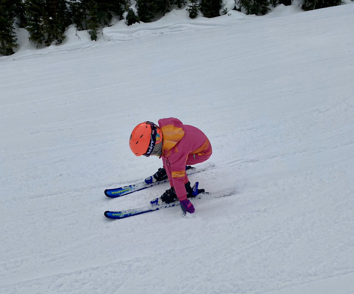 emetski's tweet photo. Fun leap day #dragginknucks @Deer_Valley with the 6yo #wundertwinds Timmy and Emmy https://t.co/puLtC0AE3a