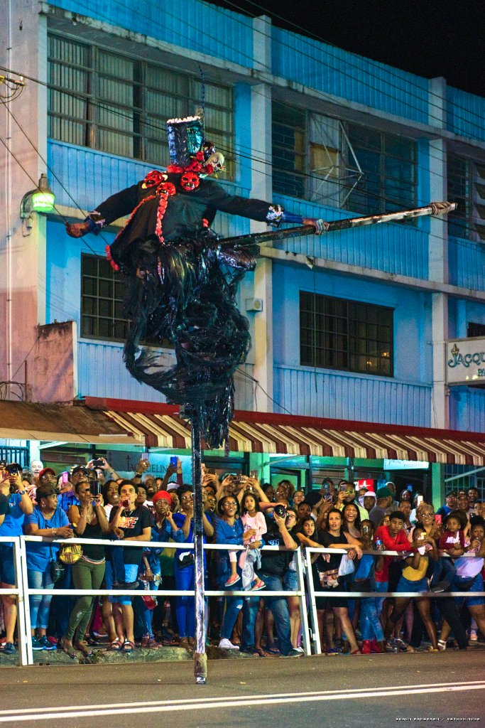 shaun_rambaran's tweet photo. Towering above spectators, 'Baron Cimetière' being portrayed by Russell 'Rusty' Grant, shows his stickwalking savvy. 18th February, 2020.

#caribbean #carnival2020 #mokojumbie #mokosomokow #stickwalker #stiltwalkers_caribbean #stiltwalkers_trinbago #stiltwalkers_worldwide https://t.co/FPCxWVWize