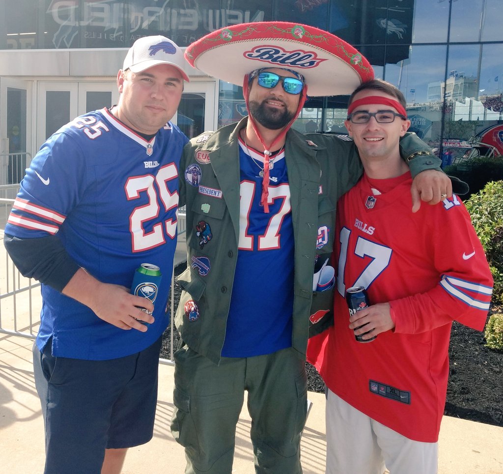 BeCooFool's tweet photo. April 16th is the projected release date of the @BuffaloBills schedule this may or may not be one of the biggest day of the year in My household not only because it is important but it marks the dates I get to see my Baby Brothers @Ryano426 @smorc22 again I love you #2Mom&amp;Back https://t.co/1fTmKmc5cK