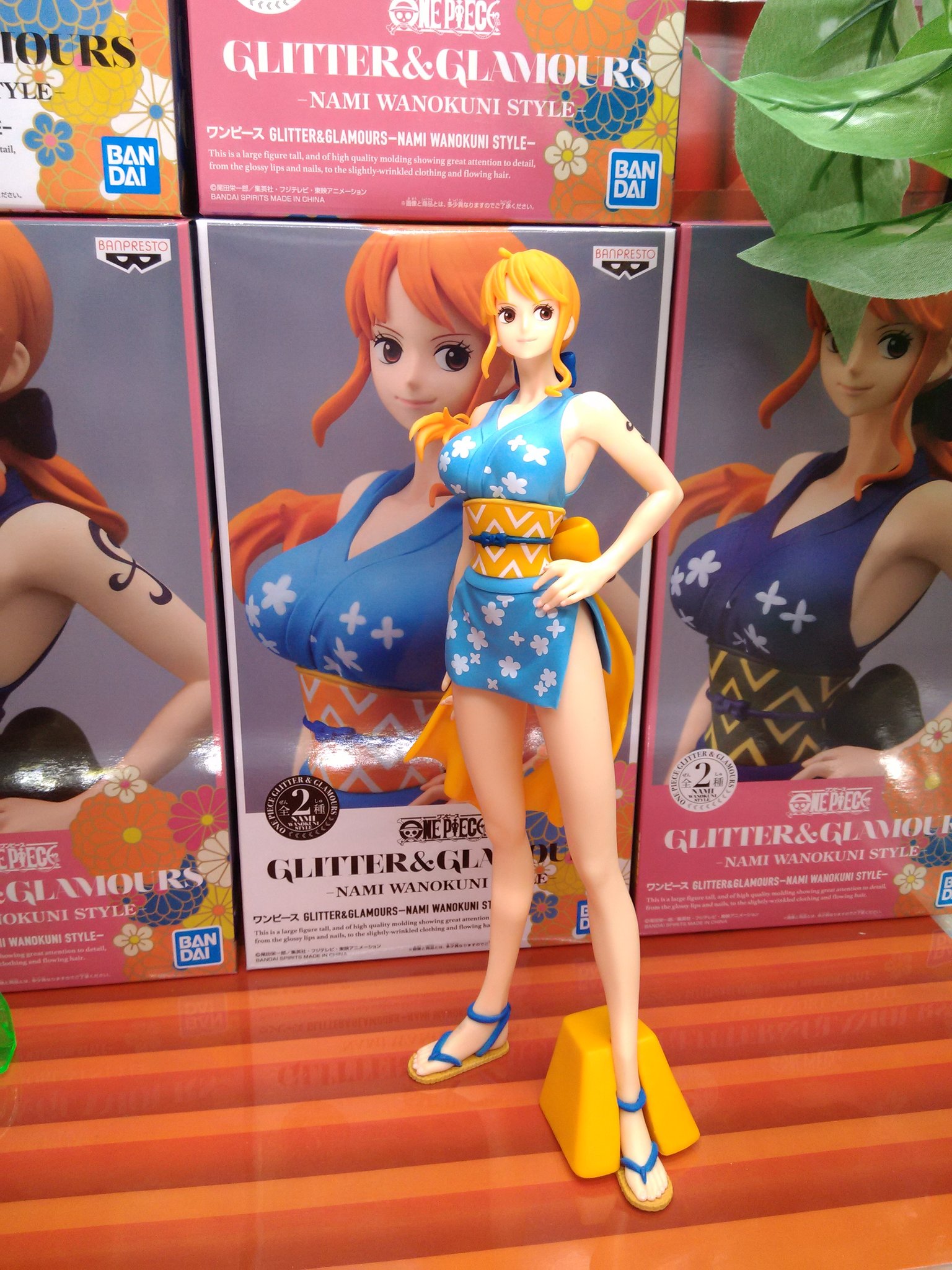 ラウンドワン姫路飾磨店 アミューズメント情報 ワンピースナミワノ国スタイルのフィギュアが 登場しました アニメのクノイチの服装ですね 残りわずかです ファンの方は是非ゲットしに来てくださいね ラウワン ワンピース 姫路飾磨店