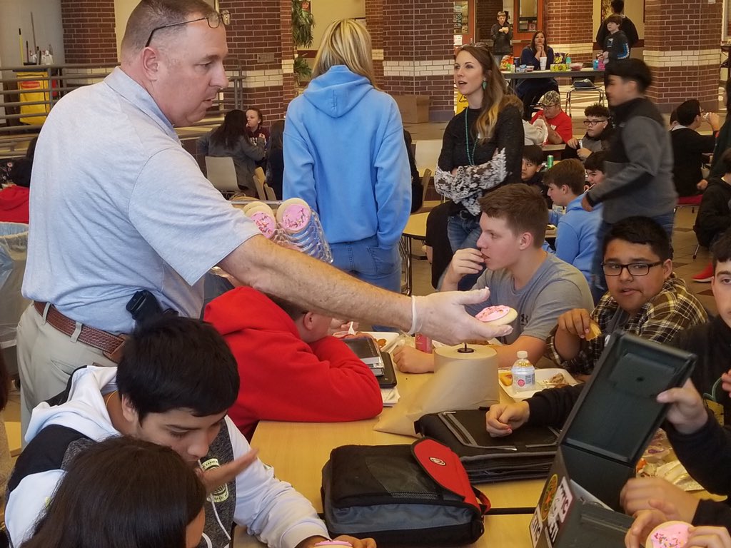 DrTTsang12's tweet photo. It was a FANTASTIC &amp; FUN Friday with our @LJIPanthers... celebrated Kindness Week w/kindness cookies &amp; staff had our first annual chili cook-off! #WeAreOne #BuildingOurStory #GoTexanDay https://t.co/uRSrilw2io