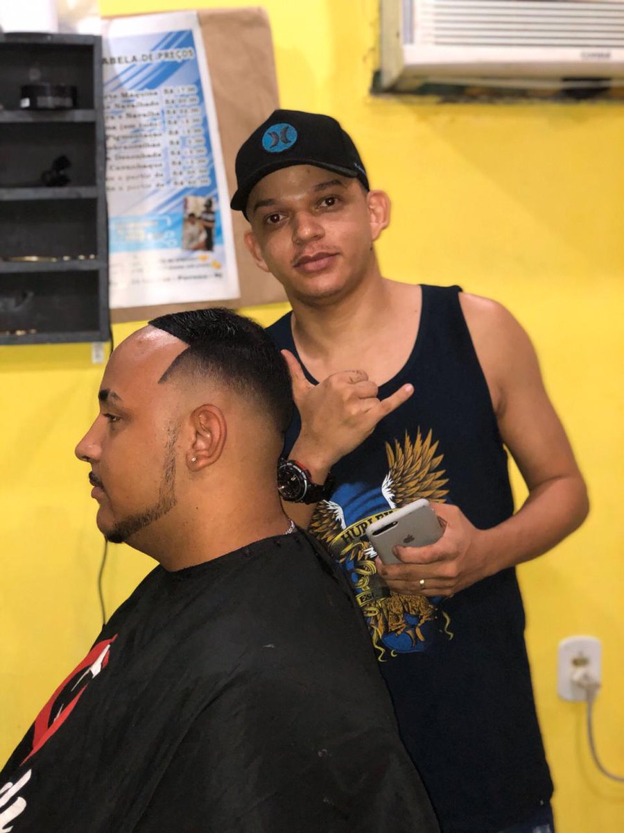 theeagar's tweet photo. Maximo Respeito 📐📏✂️ @MarlinhoReis https://t.co/Twp1JmSE3S