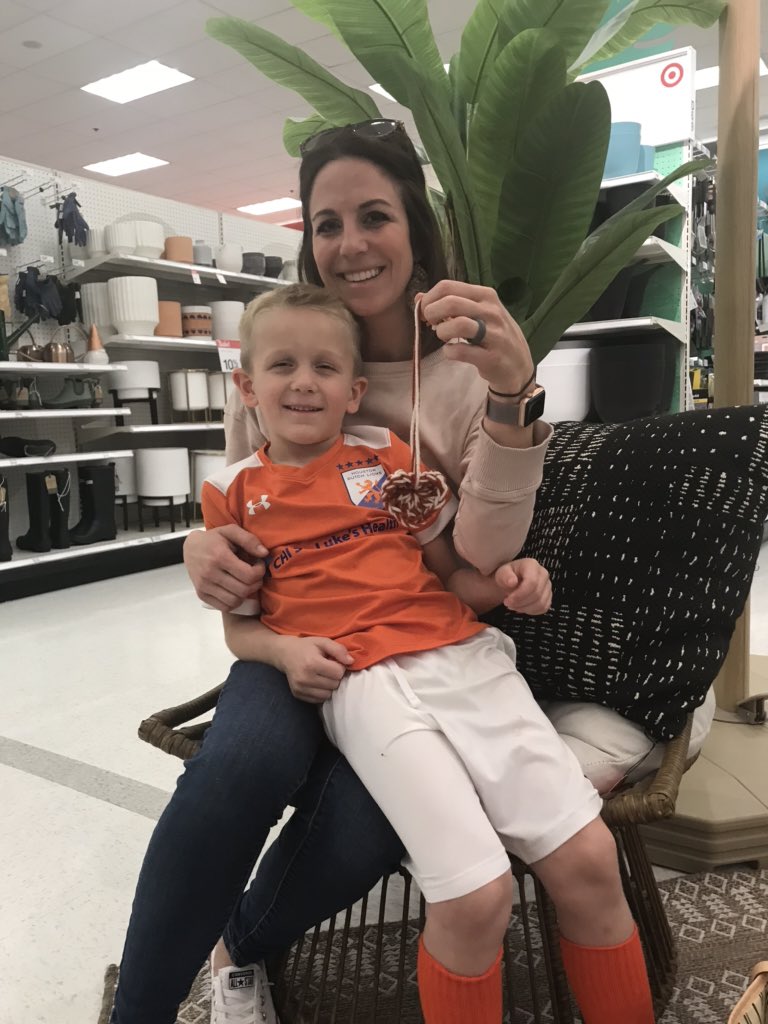 CrenshawNFirst's tweet photo. We were doing a Target run in the Woodlands, TX and found a heart in the book section ❤️ #PeytonHeartProject @PeytonHeart13 https://t.co/IW6RDcRj1U