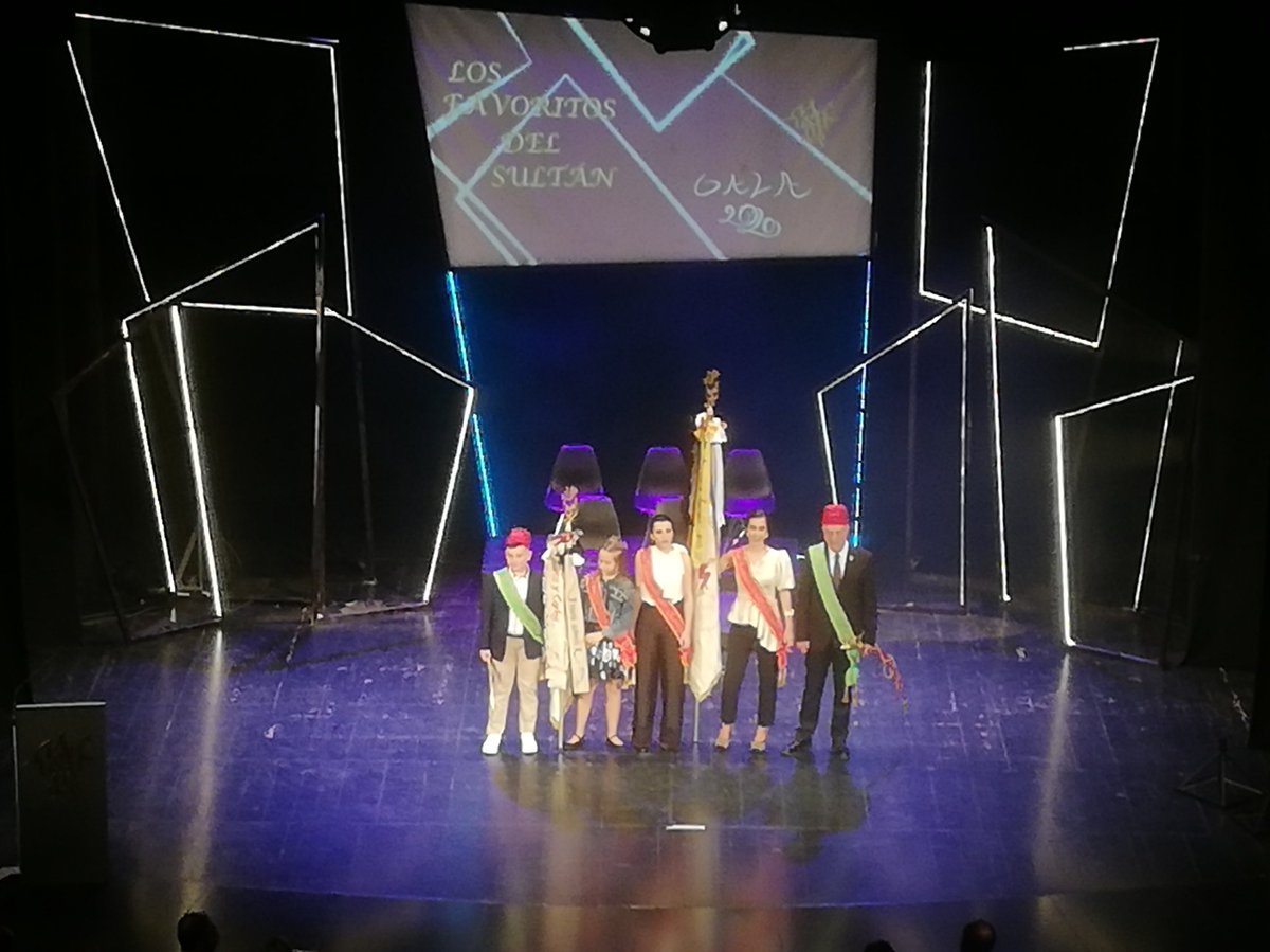 TeatroCastelar's tweet photo. Hoy, Gala de la comparsa de Moros Musulmanes.
#TeatroCastelar #CulturaElda #Elda https://t.co/1WYYlY3wwA