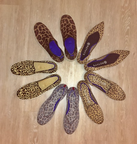 share.rothys.com/x/ZtvYG3 Use this link to take $20 off My Fav Super Soft Knit #Vegan Shoes made of recycled water bottles #Caturday #cats #vegancat #veganforeverything #savetheplanet #rothysinthewild <a href="/rothys/">rothys</a> #GoVegan #fashion #LeapDay #SaturdayThoughts #SaturdayMood #Saturday