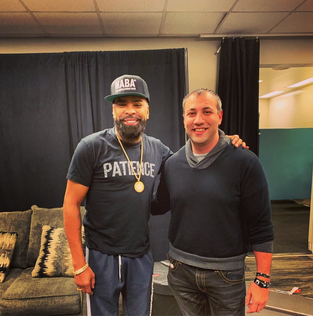 EddieFatakhov's tweet photo. It was great meeting @Ginuwine lastnight thank you 🙏🏼 @OGKeithSweat for the introduction. Grew up with this music still as good today as it was over 20 years ago. #keithsweatdaily #keithsweatconcert #ginuwine #drfatakhov #randbmusic https://t.co/dPgN0G8P0T