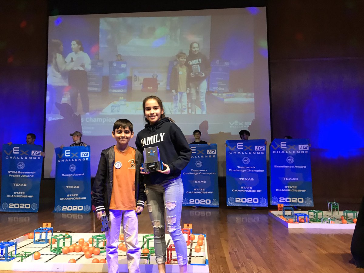 AutoTechFred's tweet photo. What a rollercoaster today was! We got off to a very rough start at the @VEXRobotics #Regionals. Our teams slowly worked their way back up into the finals and earned multiple awards today. #TeamworkChampions #RobotSkillsChampions #JudgesAward #ThinkAward. We’re going to Worlds!!! https://t.co/c5CqBswoW1