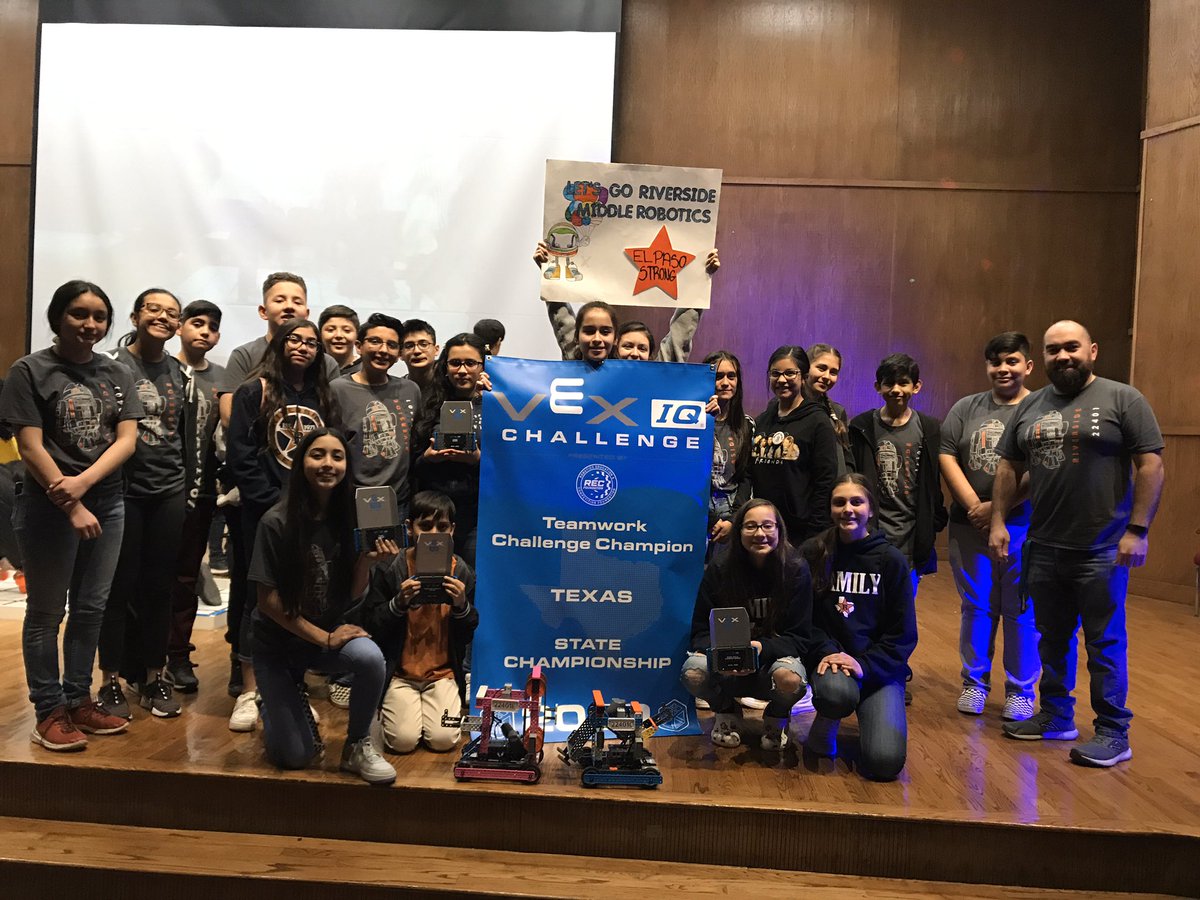 AutoTechFred's tweet photo. What a rollercoaster today was! We got off to a very rough start at the @VEXRobotics #Regionals. Our teams slowly worked their way back up into the finals and earned multiple awards today. #TeamworkChampions #RobotSkillsChampions #JudgesAward #ThinkAward. We’re going to Worlds!!! https://t.co/c5CqBswoW1