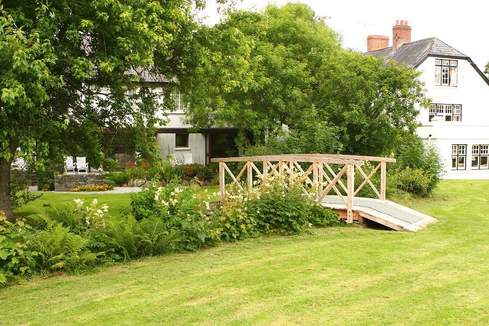 millenddevon's tweet image. One whole extra day in 2020!! What are you going to do with it? Can we suggest booking one of our SPECIAL OFFERS?! 😁😁😁: buff.ly/2M76lZc

#lovedartmoor #bookdartmoor #dartmoorspecialoffer #discoverdartmoor