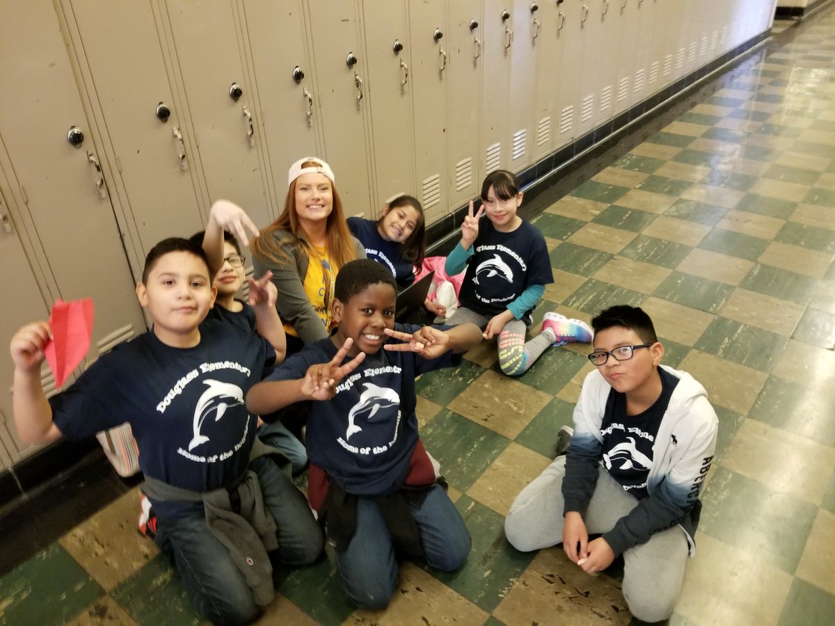 DouglassDolphi1's tweet photo. Team Douglass at today's Math and STEM relays!
@KCKPS @TMSanders2 @aliciamiguelkc
#ExcellenceIsRequired #KCKPSStudentsFirst #KCKPSOnTrack https://t.co/Mat7F6mr4O