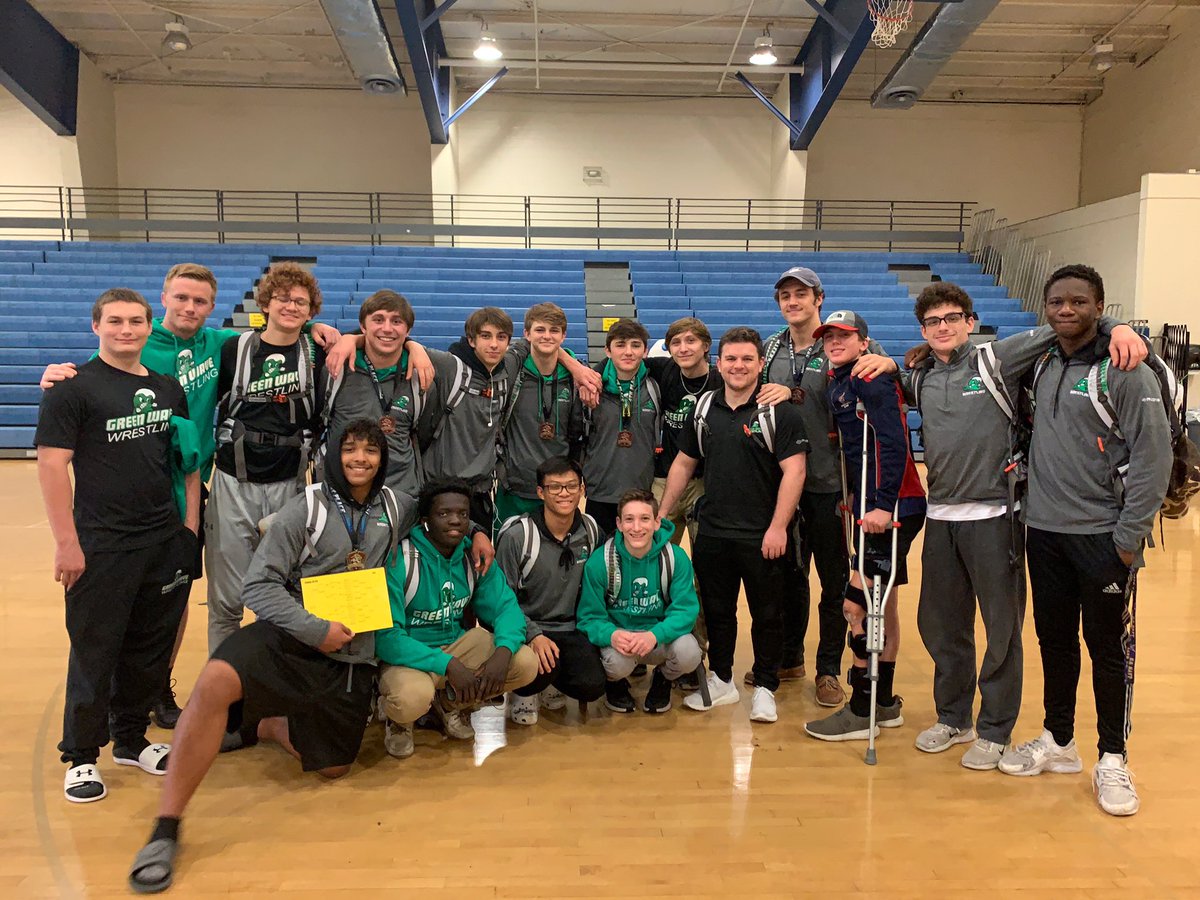 FortMyersHS's tweet photo. Congratulations to the FM wrestling team! They earned 4th at Regionals as a team and have 5 wrestlers moving on to State competition next week. Greg Dennard is a Regional Champion at 195. 💚 https://t.co/Wkpt4j4nY1