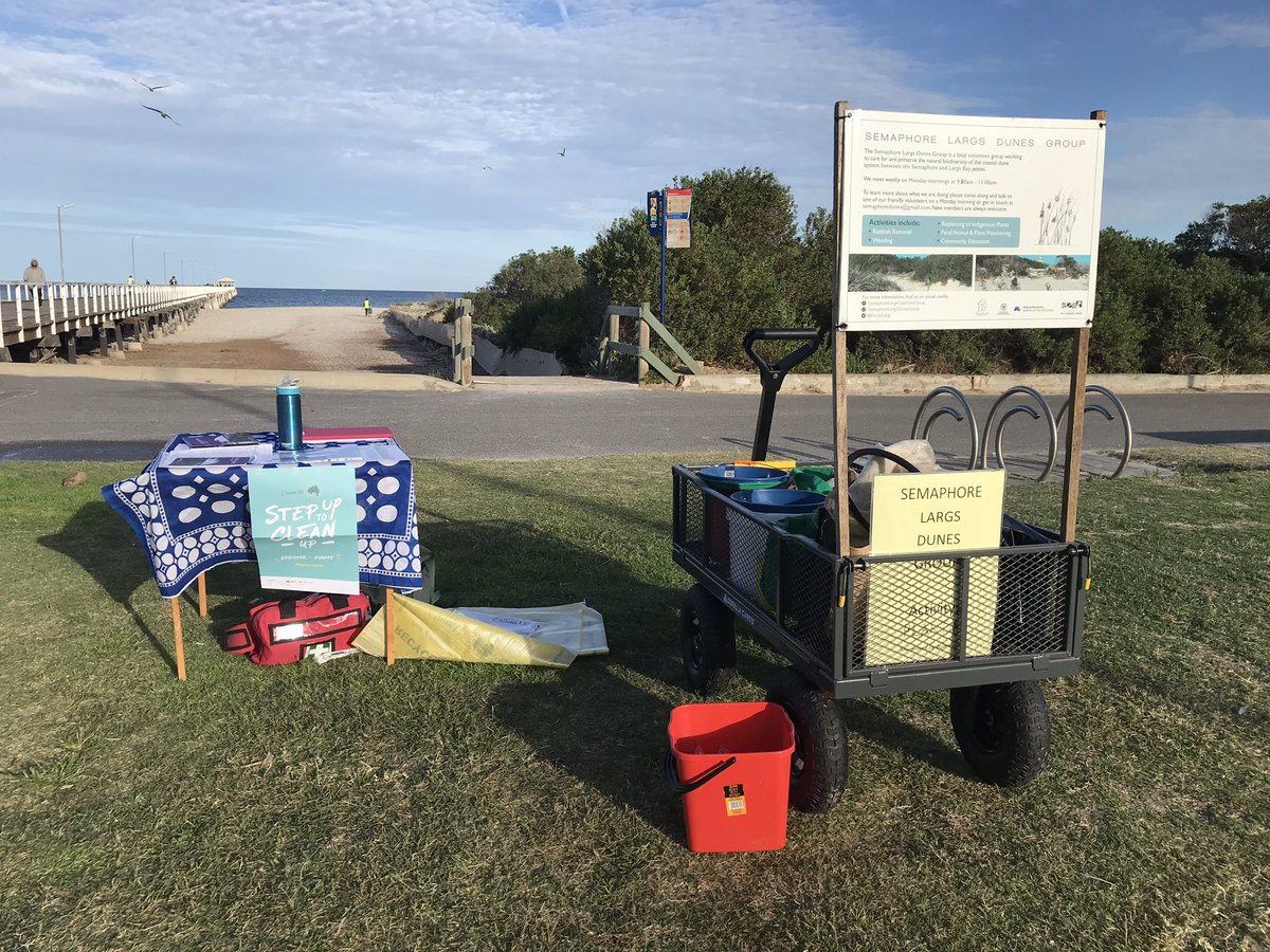 DunesLargs's tweet photo. Still cleaning up at Semaphore #stepuptocleanup #cleanupaustralia @Clean_Up https://t.co/W6UMEyOH1D
