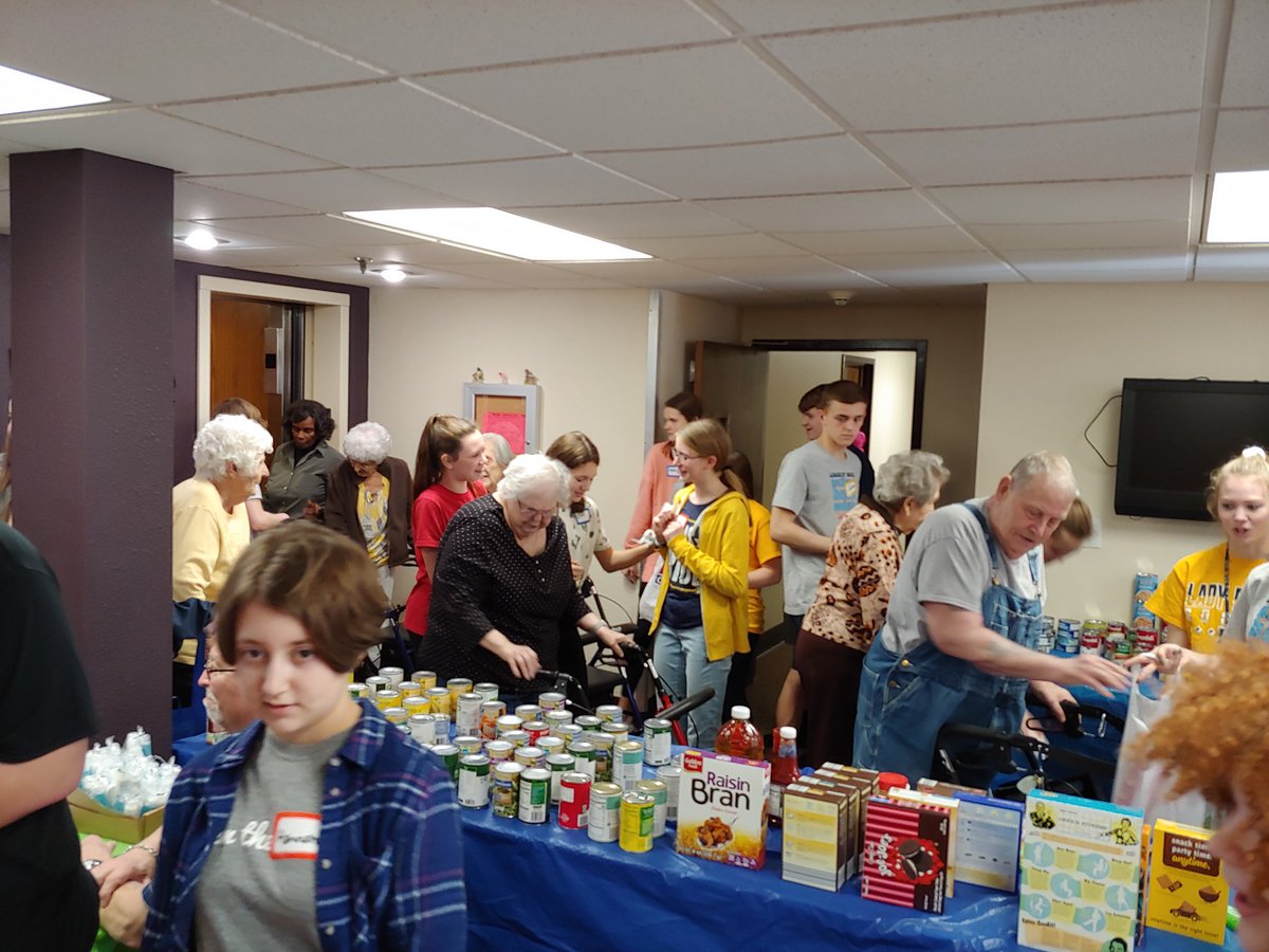 angmerenbloom's tweet photo. Proud of our Heritage NJHS students serving alongside Liberty North NHS students at Landmark Towers. The students set up and ran a 10 cent store for the residents. #heritagems #lpsleads https://t.co/toUtv1ok7V