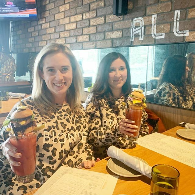 @lesterlikesthis and @sasawawa24 trying out our CHZ BRGR Caesar.
Have you tried it yet? ift.tt/38d8lHA