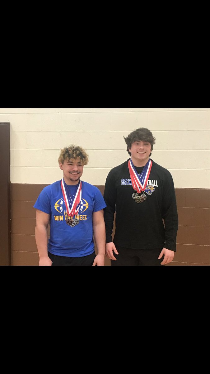 SHS_JaguarFB's tweet photo. Congrats to @kbobniebuhr (4) and Sebi Feliciano (3) on earning 7 combined medals at the Windsor Powerlifting Tournament today. Great job gentlemen! #leavealegacy https://t.co/yOolBngS8U