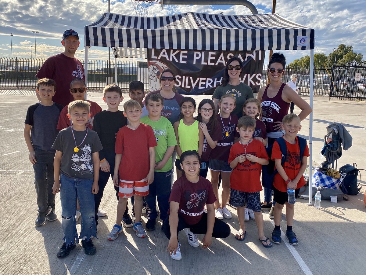 SilverhawkPride's tweet photo. At our first Odyssey of the Mind competition! https://t.co/MEItLq6X1l