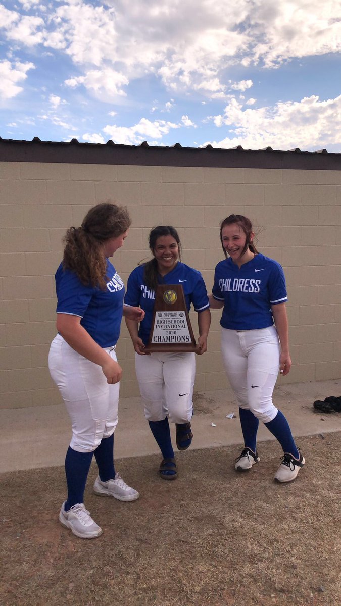 sammiejuarez23's tweet photo. Tournament Champs at Sunrise Optimist💪🏼 #6-0sweep https://t.co/VFFXjFxcgV