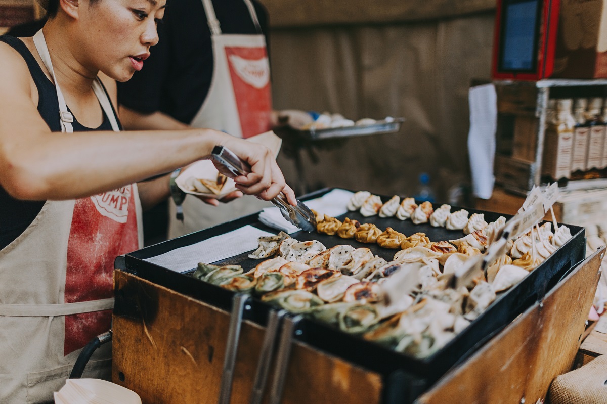 Top 16 Things To Do at WOMAD 2020: 
(𝟱) 𝗙𝗼𝗼𝗱, 𝗚𝗹𝗼𝗿𝗶𝗼𝘂𝘀 𝗙𝗼𝗼𝗱 🥟🥘🤤
Eating at WOMAD is an explosion of flavour and culture with everything from Moroccan tangines to Asian dumplings, and of course the ever-popular Hungarian fried bread! YUM!