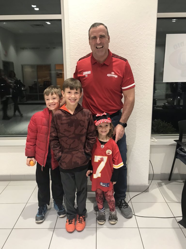 jonesbrettd's tweet photo. It was great to meet @swimdad61 and @SSJWHB tonight.  Thanks to @SportsRadio810 and @RRChevyBuickGMC for the great prize.  The kids were definitely excited too. https://t.co/ybkK2oLf5N