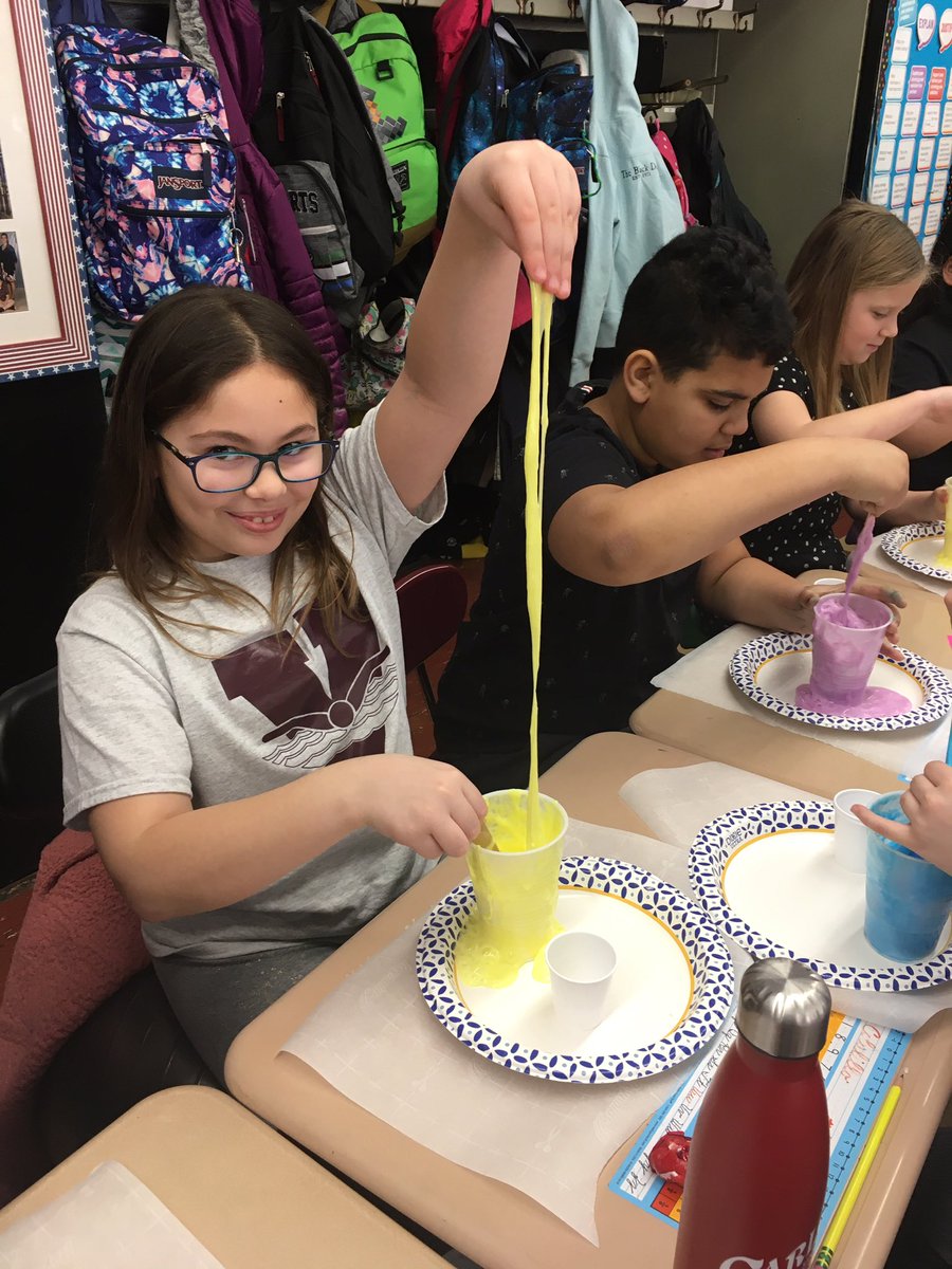 TGesario's tweet photo. 4th grader Liam Scott taught a lesson on polypropylene, the safest plastic. Chemical engineer Mandy Scott did a volcanic slime experiment to further enhance the students’ knowledge about chemical reactions. https://t.co/Zf2t6SfYTr