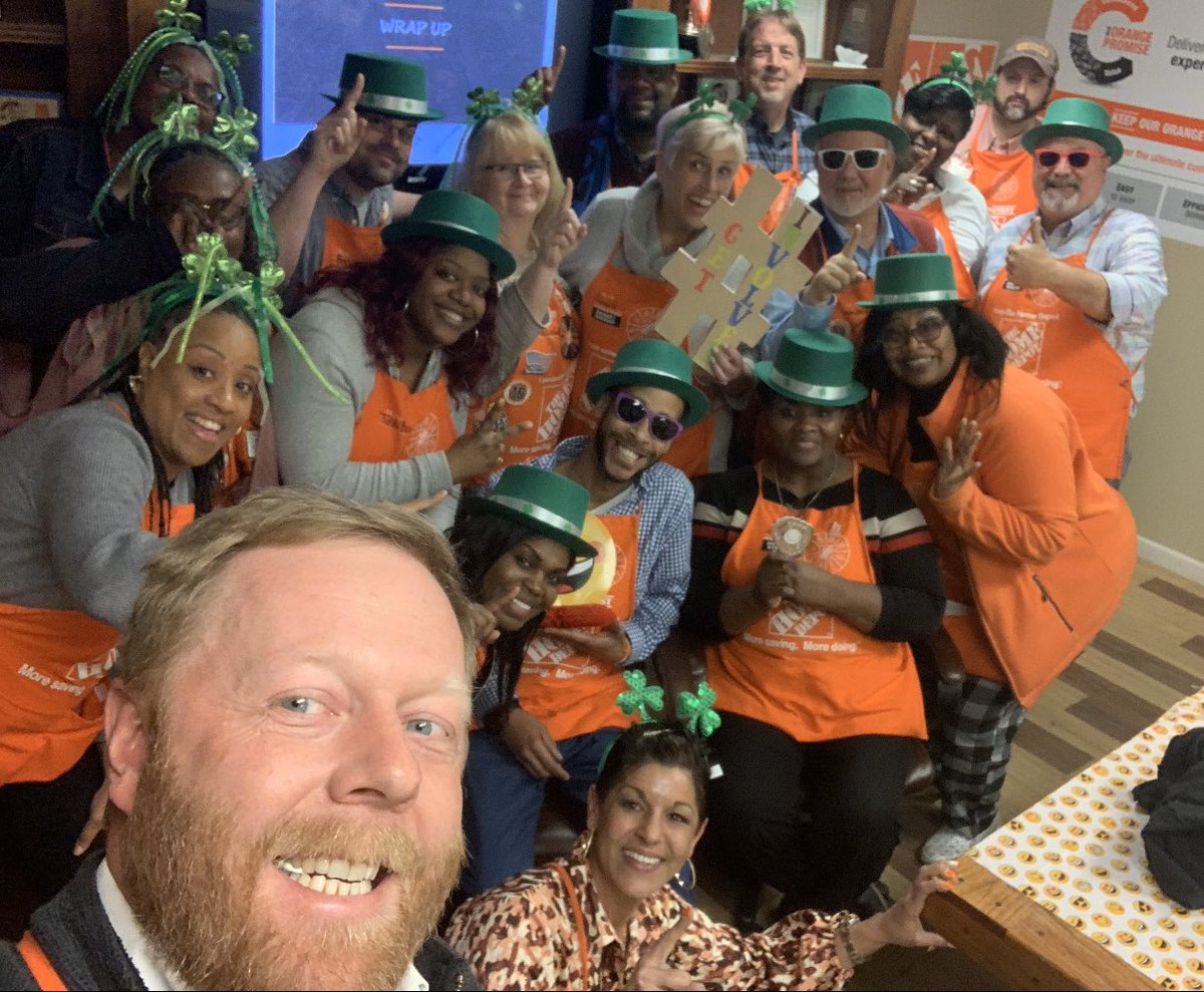 Ktklingler's tweet photo. This D93 team says the only way to find out, is to GET INVOLVED! 2020 here we are! #GetInvolved #Greentothebank @ginger_coleman @Tenney1R @TaraTuckerTHD https://t.co/NaR3leMNAv