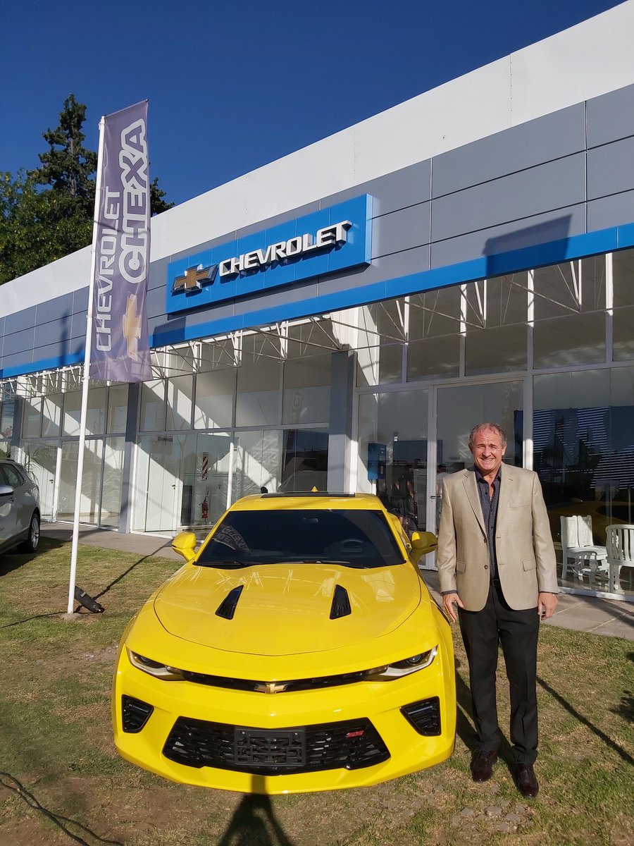 CrisMoreschi's tweet photo. 🚗🚘Fue un honor conducir la inauguración de la concesionaria integral @ChevyChexa para todo el Valle de Punilla.
Se presentó el #Ónix.
Siempre es un placer. 🚘🚗🎤
#Chevrolet #Onix #Chexa #autos #Punilla #VillaCarlosPaz #ValleDePunilla #Concesionaria https://t.co/6de1piLb6Q