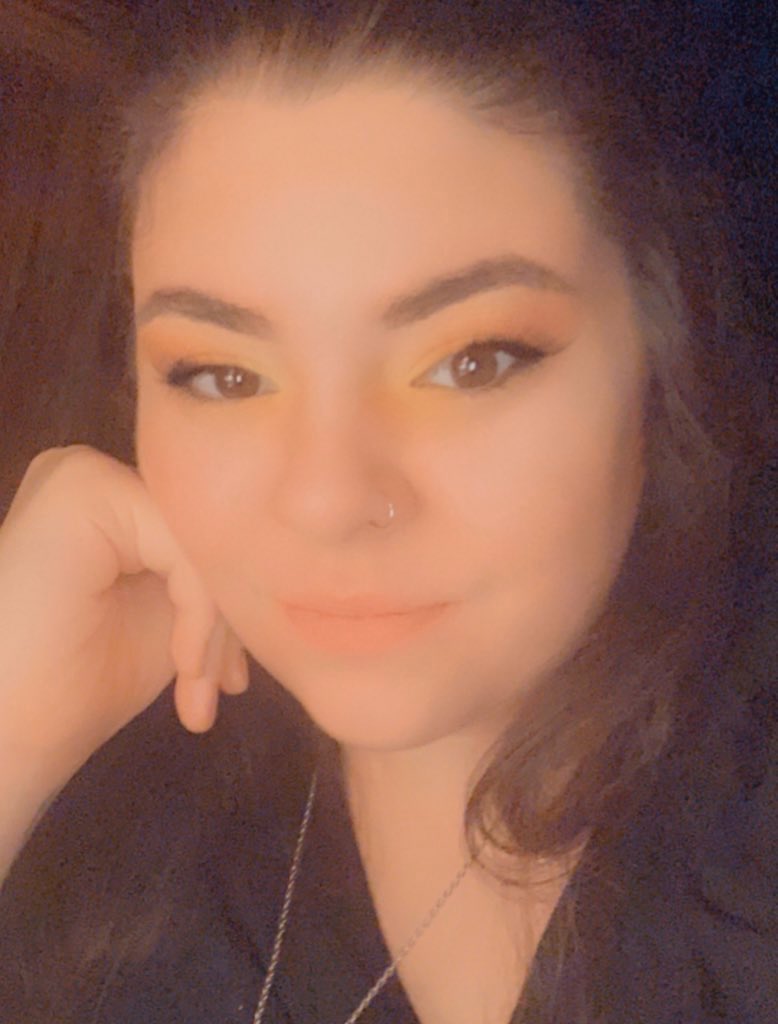 VeronicaGlad227's tweet image. No Makeup Vs. Makeup 

Also the difference of a year + 

#2/27 #dayofbirth #growth #