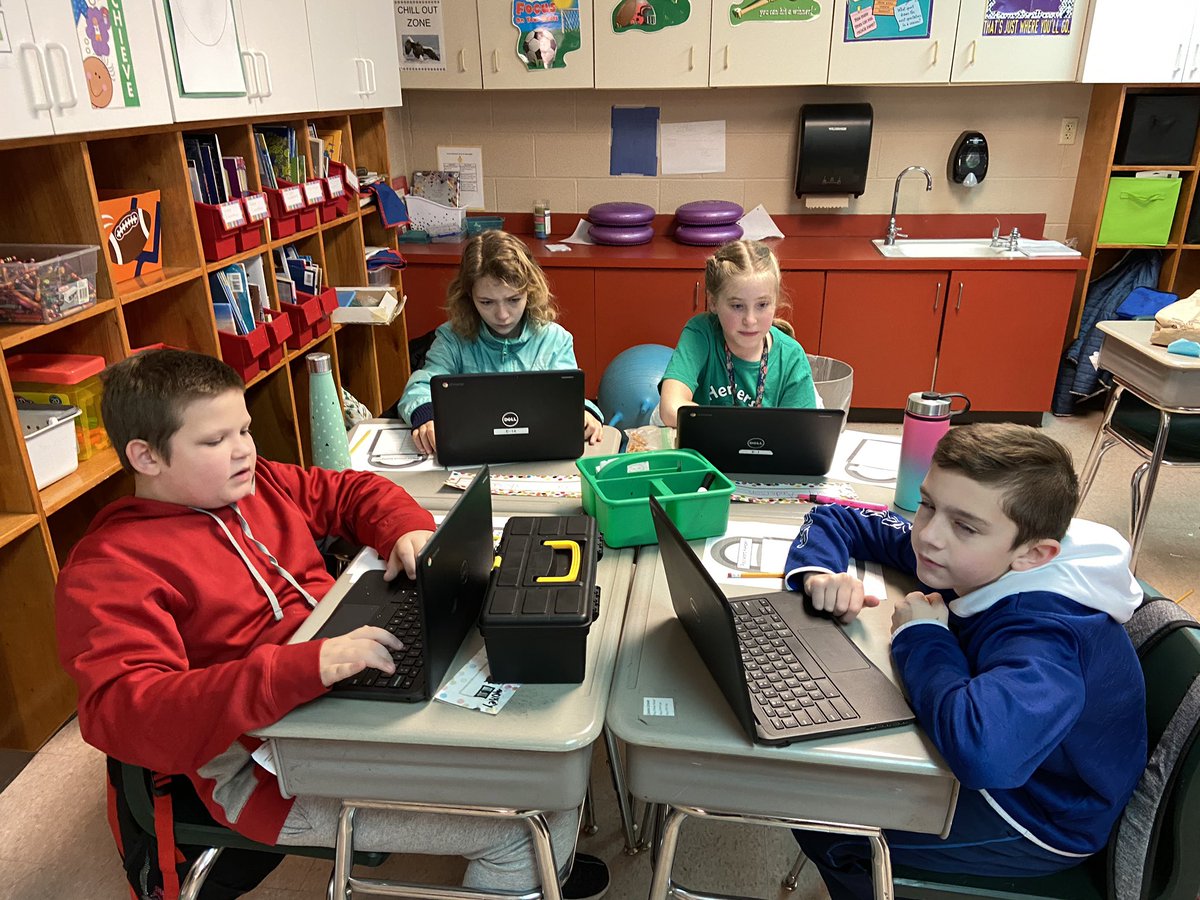 bitter_heather's tweet image. Westward Expansion Breakout Box to kick off our next unit and refresh our knowledge!  They can’t wait to keep learning! #fhsdlearns