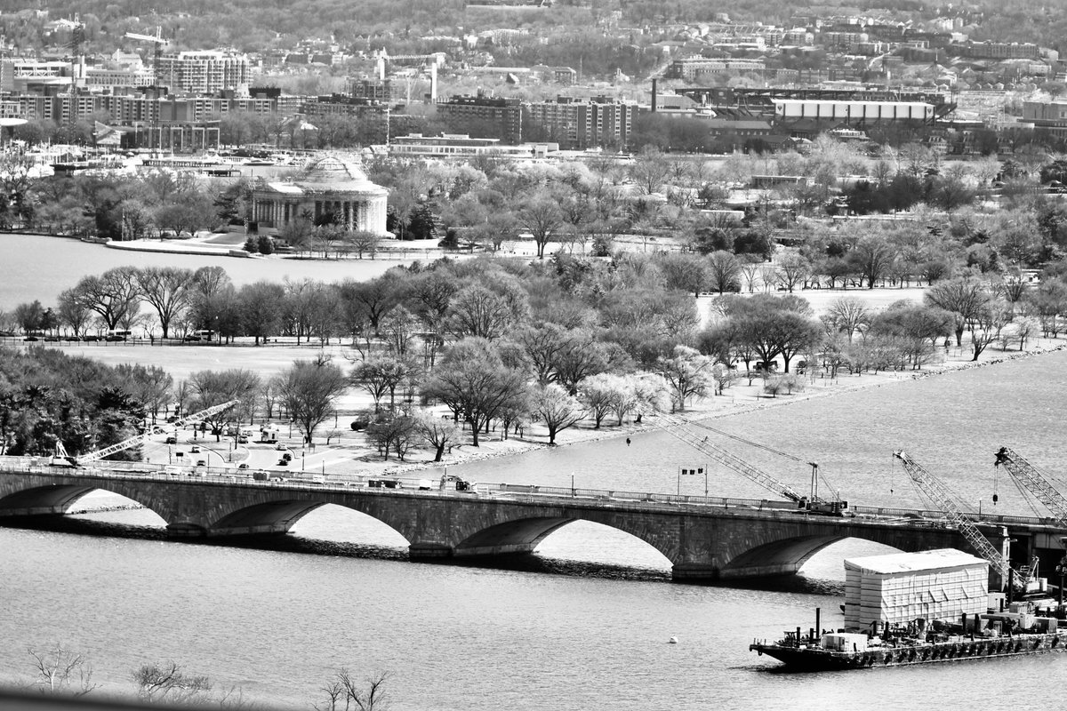 mortezart's tweet image. A view from the top of Raytheon building! #WashingtonDC #Mortezart #Raytron #Rosslyn