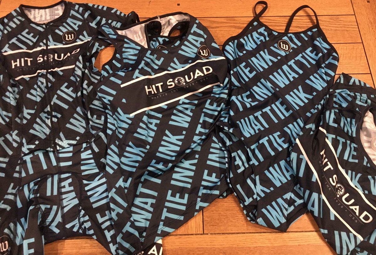 awiserun's tweet photo. It’s KIT DAY BABY and I’m diggin my this windbreaker! I can’t wait to get back out and #rockthew #wattieinkhitsquad2020 #comebackstronger #comebackyear #hiplabralrepair https://t.co/8jXQciiG7u