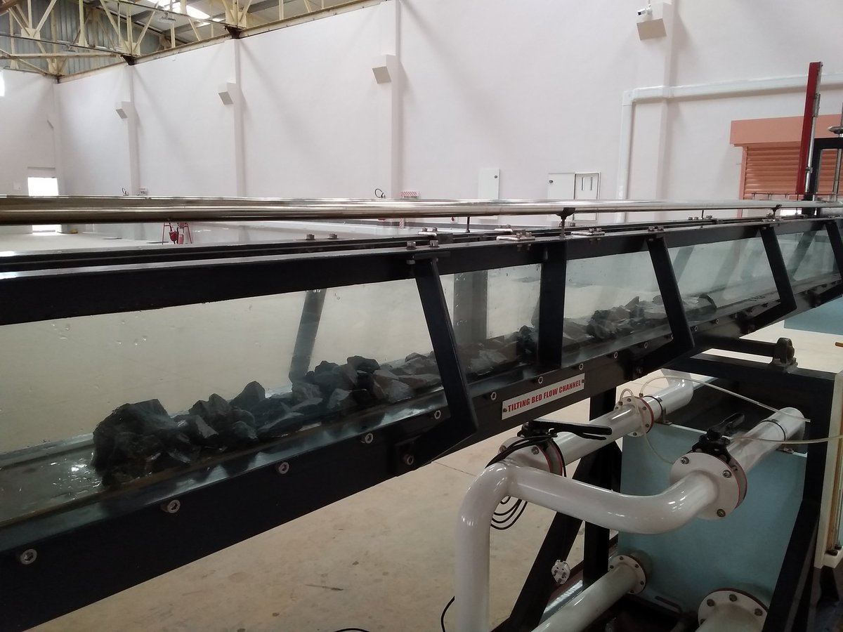 indianrivers's tweet photo. Flow Over a Rough Bed for Evaluation of Manning's Roughness Coefficient. #Love4Hydraulics #LabCLass #flumefriday #nitandhra @NITANDHRA2015 https://t.co/Q0qpb2we7s