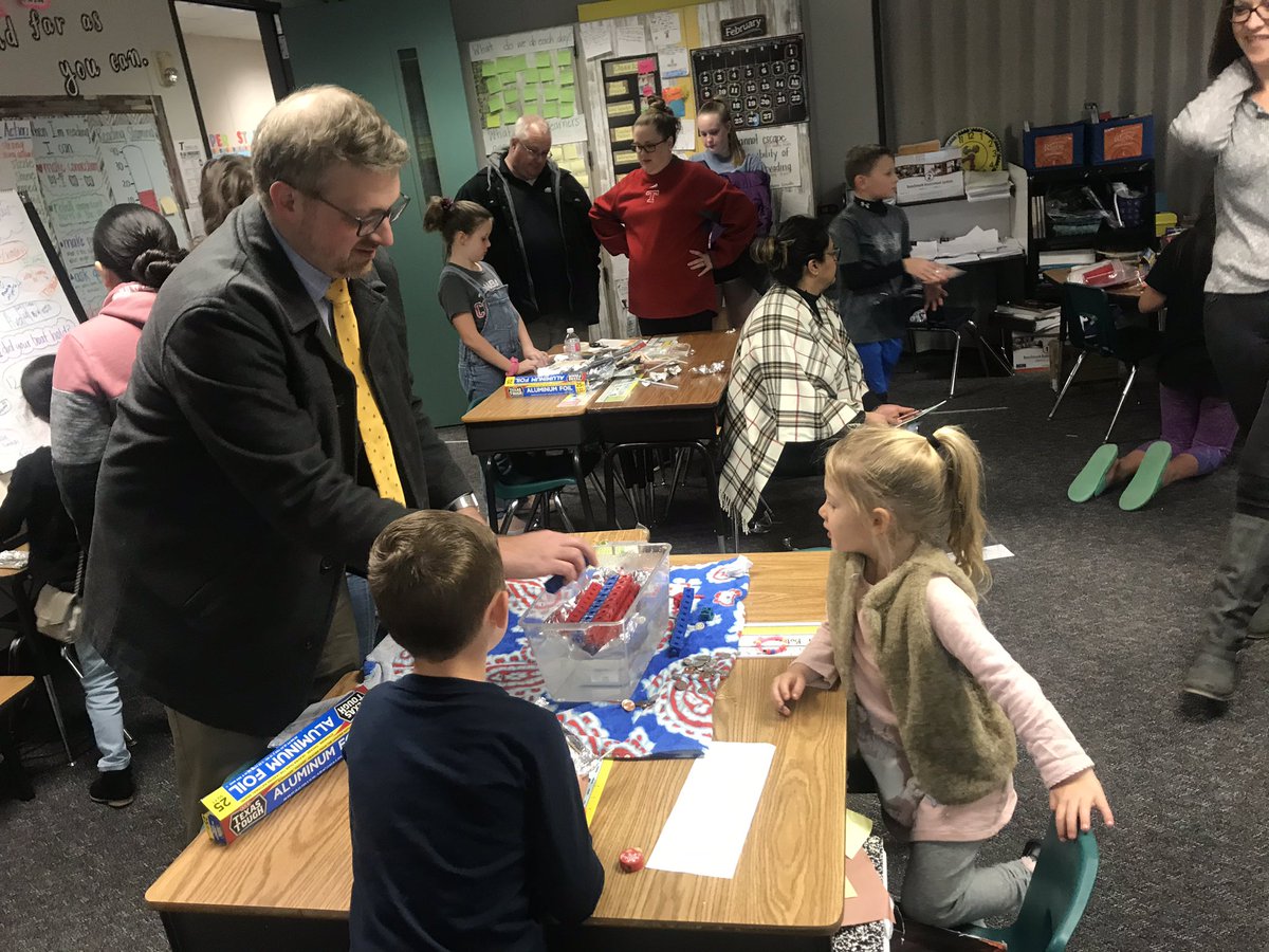 MrsBaudoin's tweet photo. Who has the best math director in the world?? @TomballISD of course! @DaveSurdovel stole my kiddos for some exciting math and science 🤓 talk during an AMAZING STEAM night @TISDTES! So much fun tonight! #TESProud https://t.co/EoPu3k7uK2
