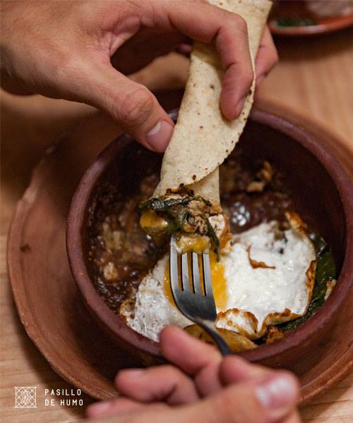 Reserva en <a href="/pasillodehumo/">Pasillo de Humo</a> al 5211-7263 o en opentable.com.mx/r/pasillo-de-h…
 #CocinaOaxaqueña #Condesa #CDMX