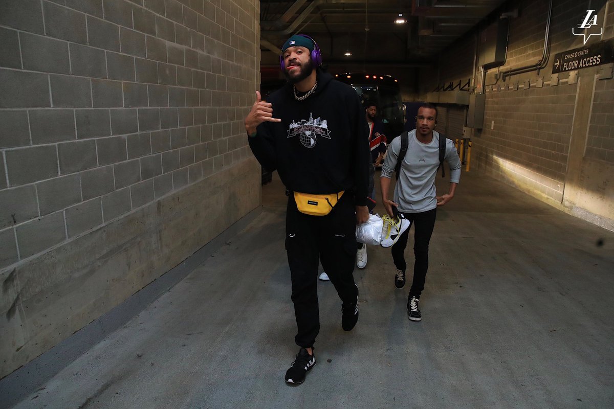 Lakers's tweet photo. Bay business 🤙 #LakeShow https://t.co/nZHKkVcFI2