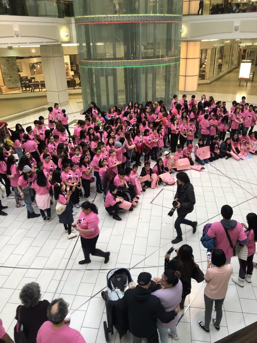 Windsor Elementary (@sd41windsor) on Twitter photo Spreading kindness at Metrotown on Pink Shirt Day! Kindness truly is contagious! Thank you to Trustee Bill Brassington for joining the Windsor crew. <a href="/burnabyschools/">Burnaby Schools</a> <a href="/BurnabyBill/">Bill Brassington, Burnaby School Trustee</a> Spreading kindness at Metrotown on Pink Shirt Day! Kindness truly is contagious! Thank you to Trustee Bill Brassington for joining the Windsor crew. <a href="/burnabyschools/">Burnaby Schools</a> <a href="/BurnabyBill/">Bill Brassington, Burnaby School Trustee</a>