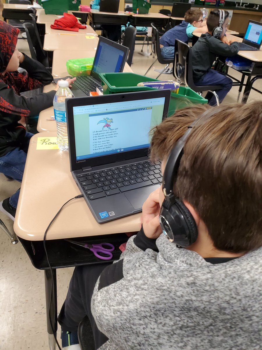 JFinstructTech's tweet photo. 3rd Grade students at Irving Elementary learning about poetry on @EducationGalaxy . #ComeWithMeNow #DigitalLearningDay #CISDALLIN #TechnologyisaTool https://t.co/3zIMg0XOyQ