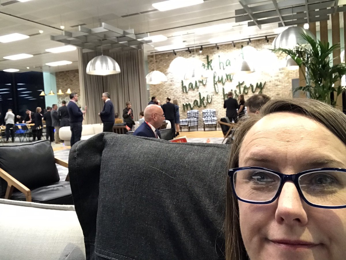 L_S_Stone's tweet photo. On my way back home after a brilliant evening @AmazonUK HQ for the #edtech50 awards. Utterly humbled to be listed in the Projects section my work with #digitalleaders @RecRoadInfants Thank you @ty_goddard for being so kind 😀 #dlchat https://t.co/jzPBF2Wb6a