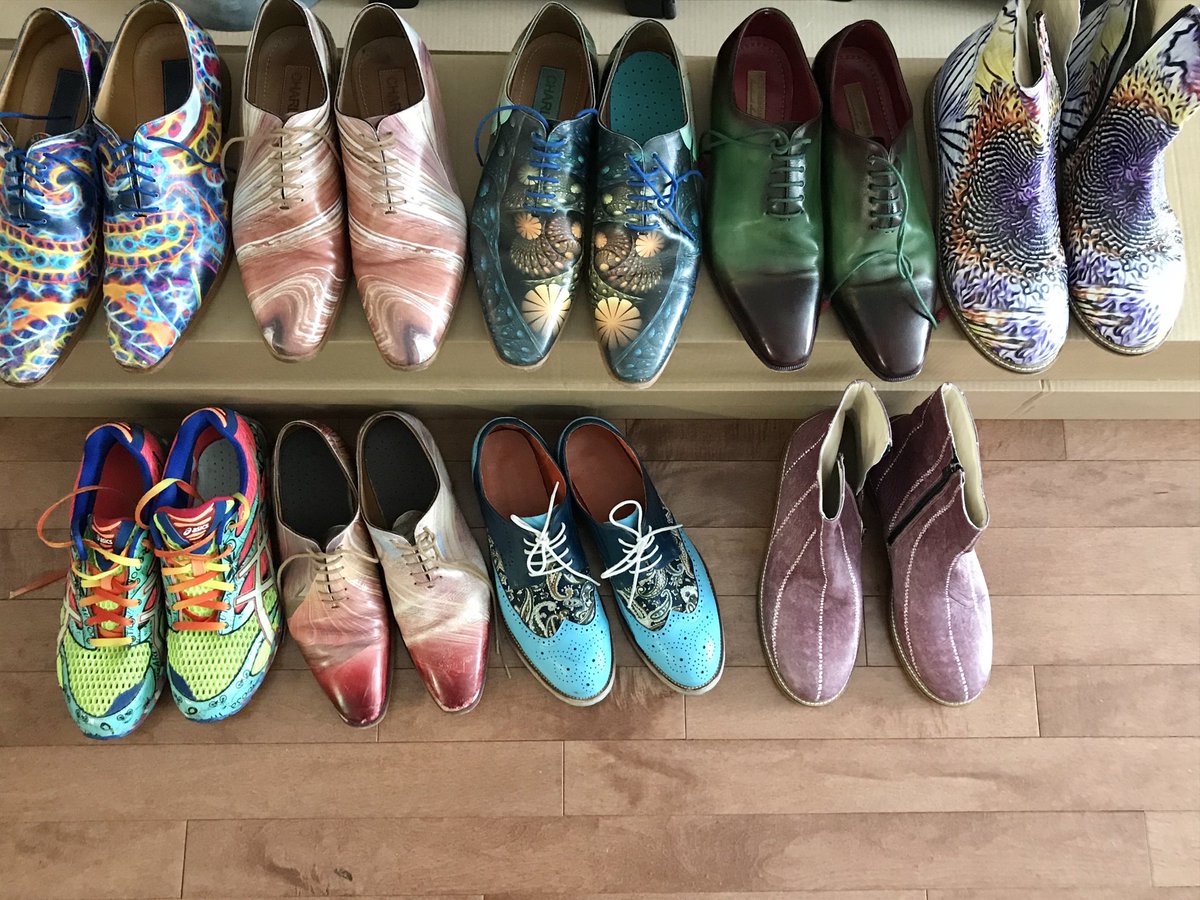 GordGarner1's tweet photo. Packing decision time 1st the shoes then the ties . #UND2020 road trip One decision made already #StigmaEndsWithMe #CompassionBeginsWithUs #Help4Helpers helps us all https://t.co/37e40H3ucx